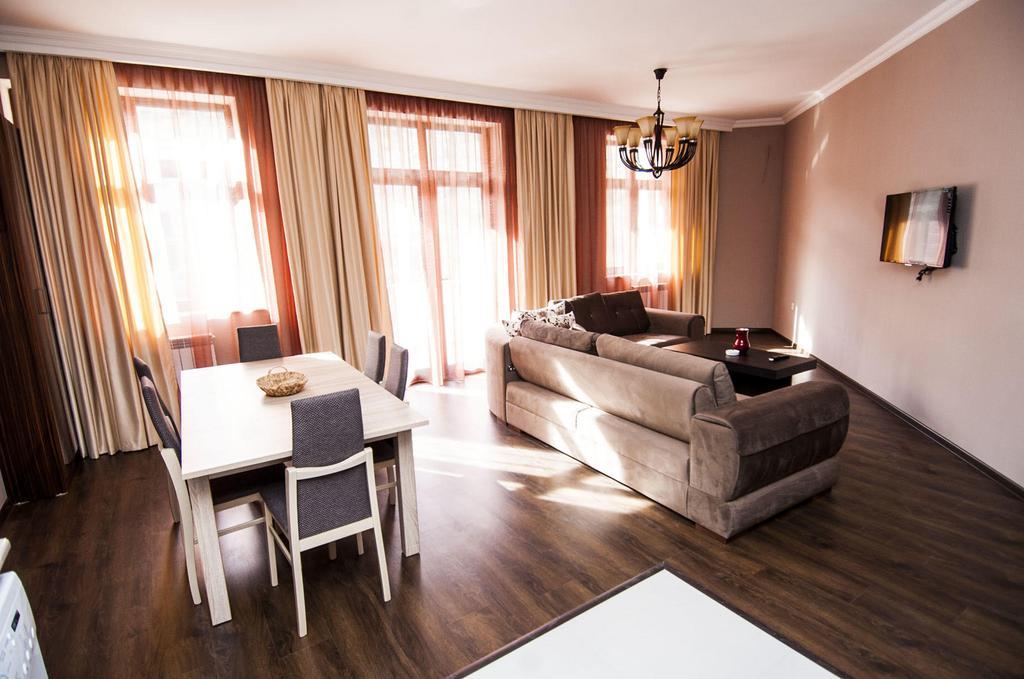 Tbilisia Apart Hotel Екстериор снимка