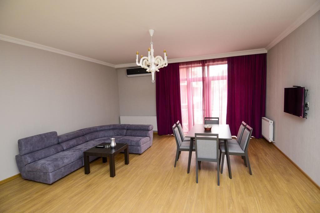 Tbilisia Apart Hotel Екстериор снимка